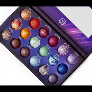 Two bh cosmetic palettes